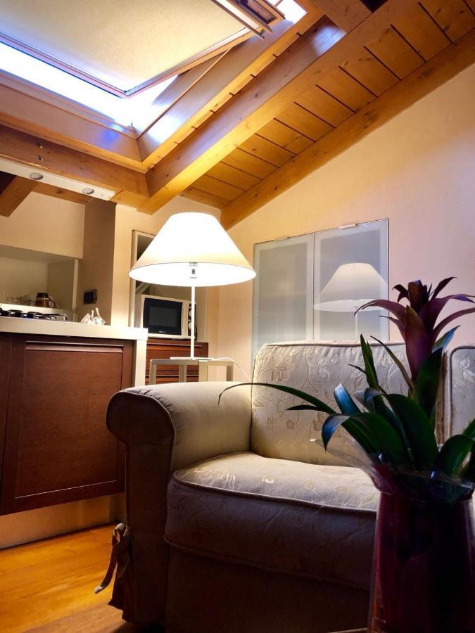 Il Sasso Bianco Bb Apartamento Comerio Exterior foto