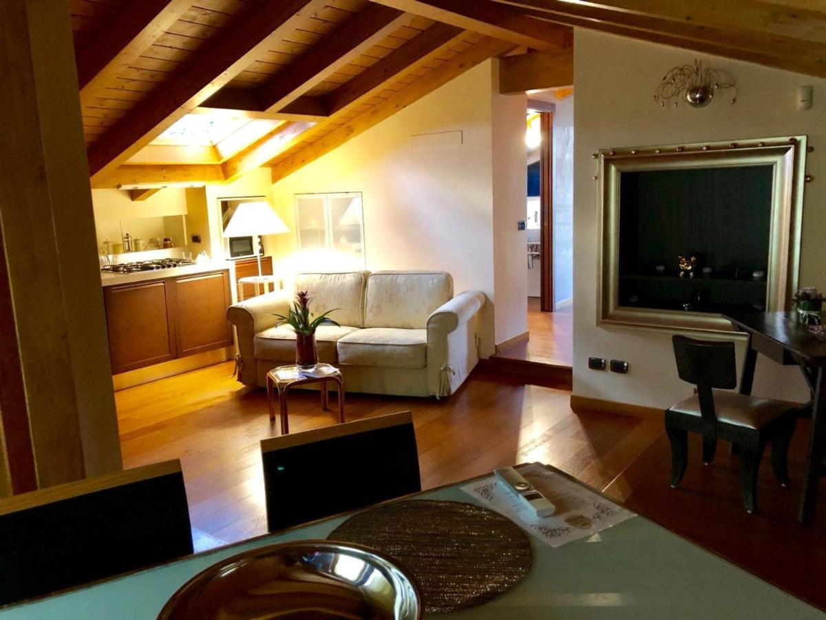 Il Sasso Bianco Bb Apartamento Comerio Exterior foto