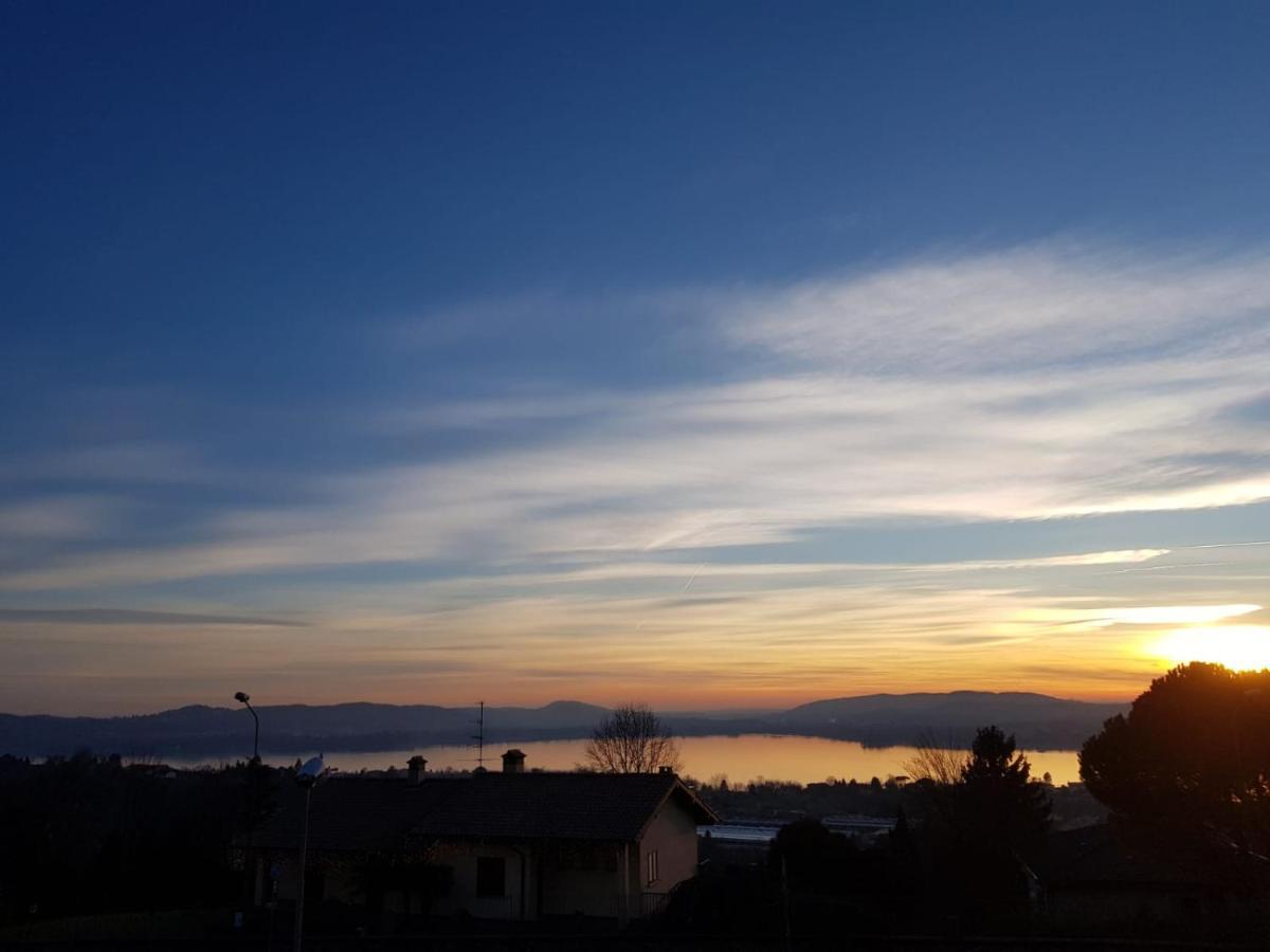Il Sasso Bianco Bb Apartamento Comerio Exterior foto