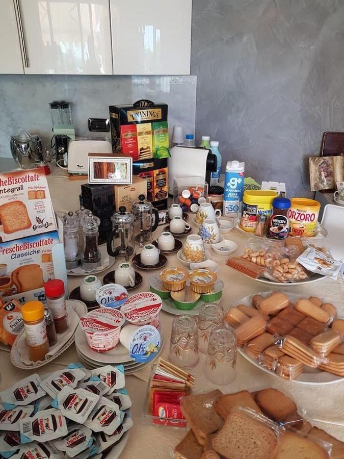 Il Sasso Bianco Bb Apartamento Comerio Exterior foto