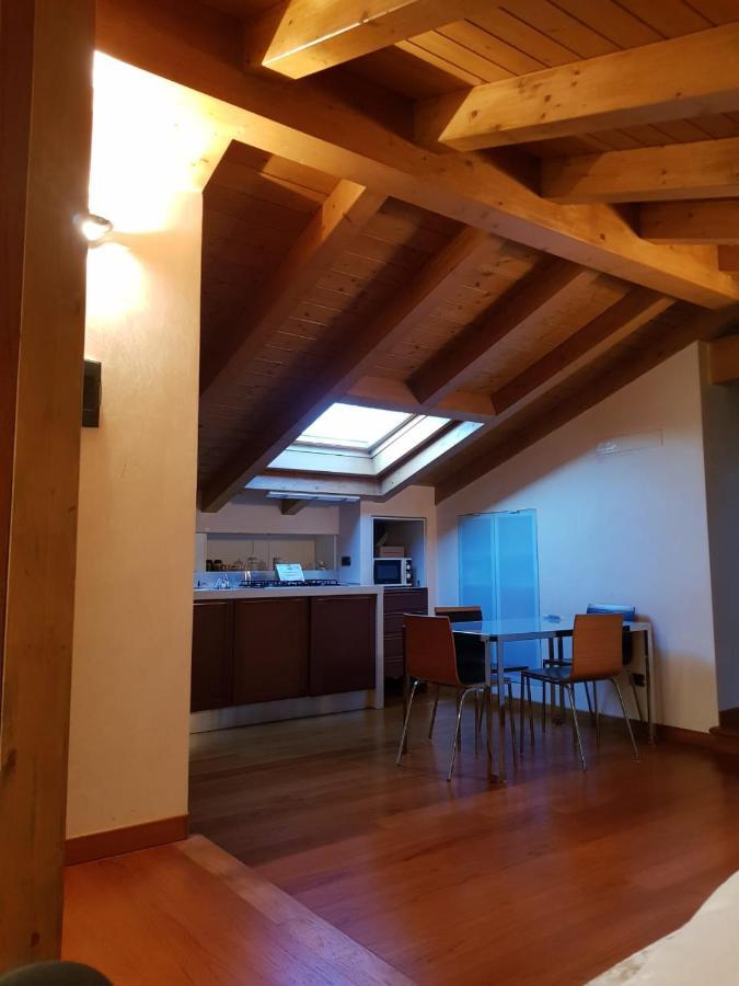 Il Sasso Bianco Bb Apartamento Comerio Exterior foto